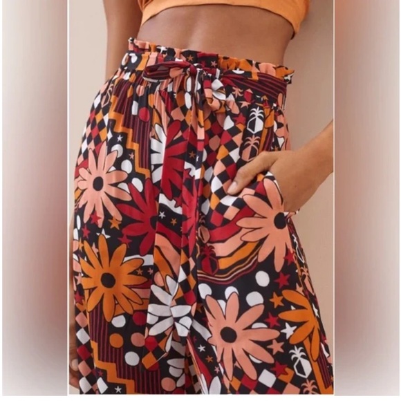 Farm Rio fun patterned pants - Picture 7 of 7